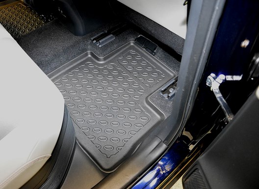 Premium Fußraumschalen kompatibel mit Toyota RAV4 V (auch Hybrid) 1.19- / kompatibel mit Suzuki Across Hybrid 7.20- / FÜR MODELLE MIT AUTOMATIKGETRIEBE