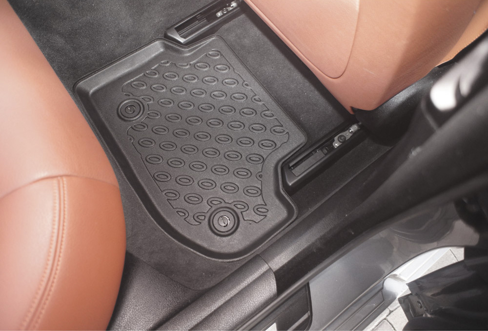 (F10/F11) Fußraumschalen BMW Premium Shop - Facelift 5er xDrive für Auto mit Ausstattung