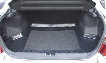 Kofferraumwanne für Mitsubishi Carisma Heckklappe