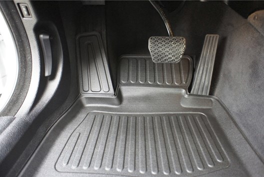 Premium Fußraumschalen für BMW 5er (F10/F11) 3.2010-6.2013 ohne xDrive 