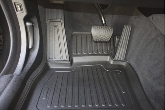 Premium Fußraumschalen für BMW 5er (F10/F11) Facelift 7.2013- mit xDrive