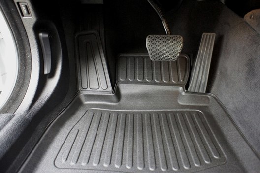 Premium Fußraumschalen für BMW 5er (F10/F11) Facelift ohne xDrive