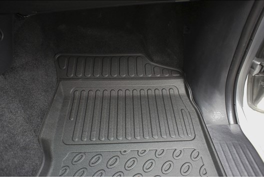 Premium Fußraumschalen für Toyota Hilux (N25/N2) Double Cab