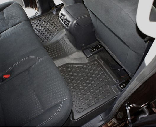 Premium Fußraumschalen für Nissan Navara (NP300) Double Cab 1.2016- / Renault Alaskan 9.2017-