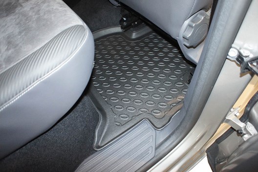 Premium Fußraumschalen für VW Amarok 8.2010-