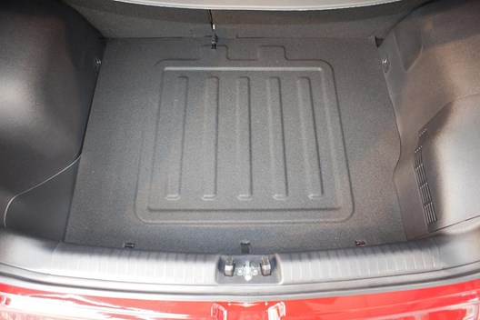 Kofferraum Kia Niro mit vertiefter Ladefläche