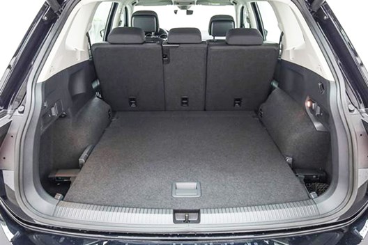 Premium Kofferraumwanne für VW Tiguan Allspace 11.2017- / Seat Tarraco 10.2018- / für 5-Sitzer MIT Varioboden auf oberer Position und 7-Sitzer mit umgelegter 3. Reihe