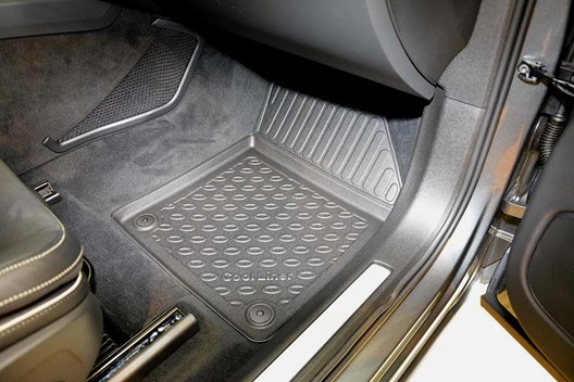 Premium Fußraumschalen für Volvo XC60 II 7.2017-