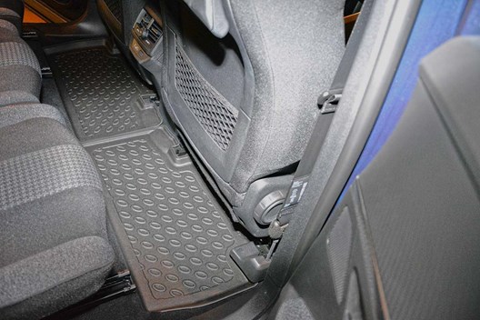 Premium Fußraumschalen für Peugeot 5008 II 7.2017-