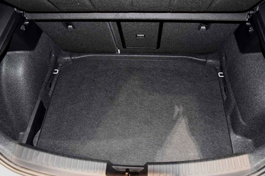 Kofferraum Seat Leon IV (KL) Hatchback 3.2020- / MODELL OHNE VARIOBODEN ( = VERTIEFTE LADEFLÄCHE)