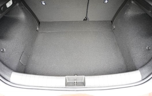 Kofferraum Fiat Tipo (356) 5-türig Hatchback 6.2016- / Modell MIT Cargo Box