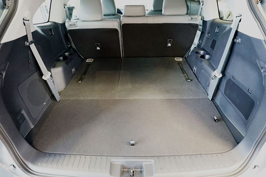 Kofferraum Toyota Highlander IV Hybrid 1.2021- / 7-SITZER MIT UMGELEGTER 3. REIHE (ERGIBT 5-SITZER)