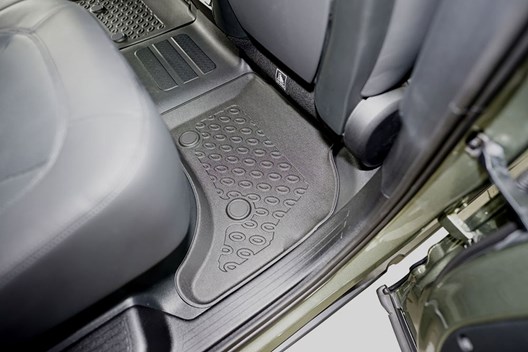 Premium Fußraumschalen für Land Rover Defender 110 (663) 1.2020-