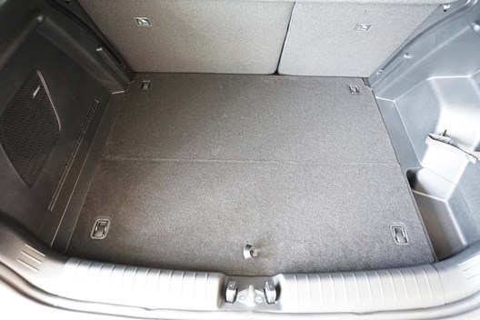 Kofferraum Hyundai Bayon 5.2021- / MODELL MIT VARIOBODEN AUF HÖCHSTER EBENE