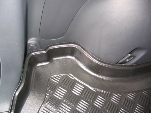 Kofferraumwanne für Toyota RAV4 - Auto Ausstattung Shop | Automatten