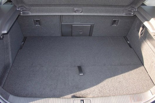 Kofferraumwanne Opel Astra J mit gerader Ladefläche